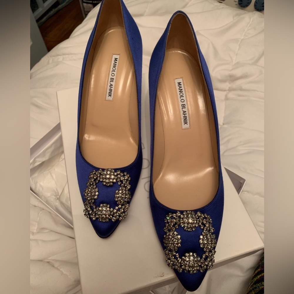 Manolo Blahnik Hangisi Blue Satin Pumps 2.75” Heel